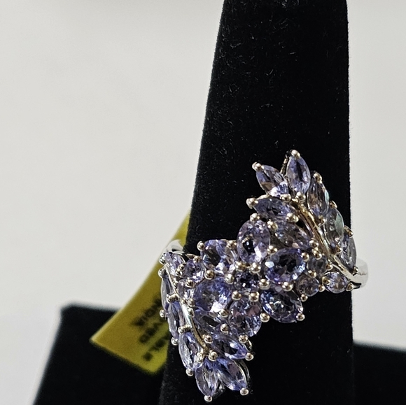 Genuine Tanzanite Ring in Platinum over Sterling Silver. Size 7! - Picture 6 of 13